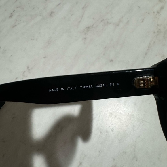 Chanel CAT EYE SUNGLASSES 
Ref.9161B C622/S6, A71668 X02569 S221 - Picture 9 of 10